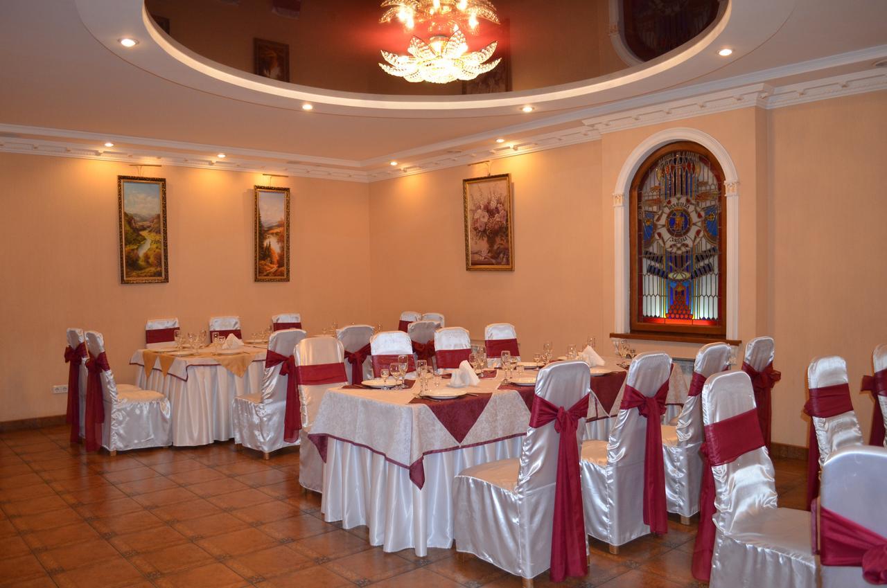 Kozatska Zastava Motel โครโปนิตสกี ภายนอก รูปภาพ
